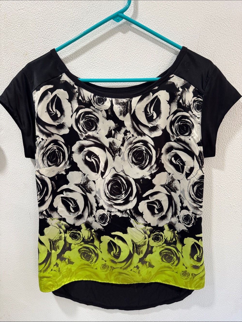 a.n.a Black & Lime Floral Scoop Neck Short Sleeve Top